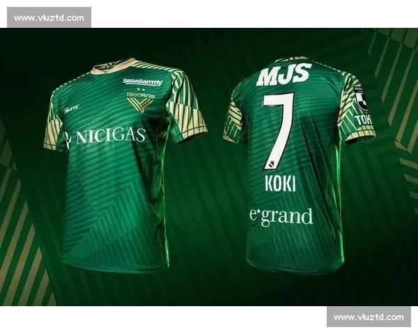 从绿茵到街头足球球衣设计文化历史与潮流演变探索全球品牌科技美学价值